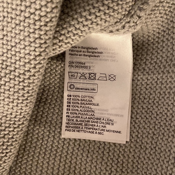 SOLD - NWT - H&M Ruffle-trimmed Cardigan - Picture 5 of 5